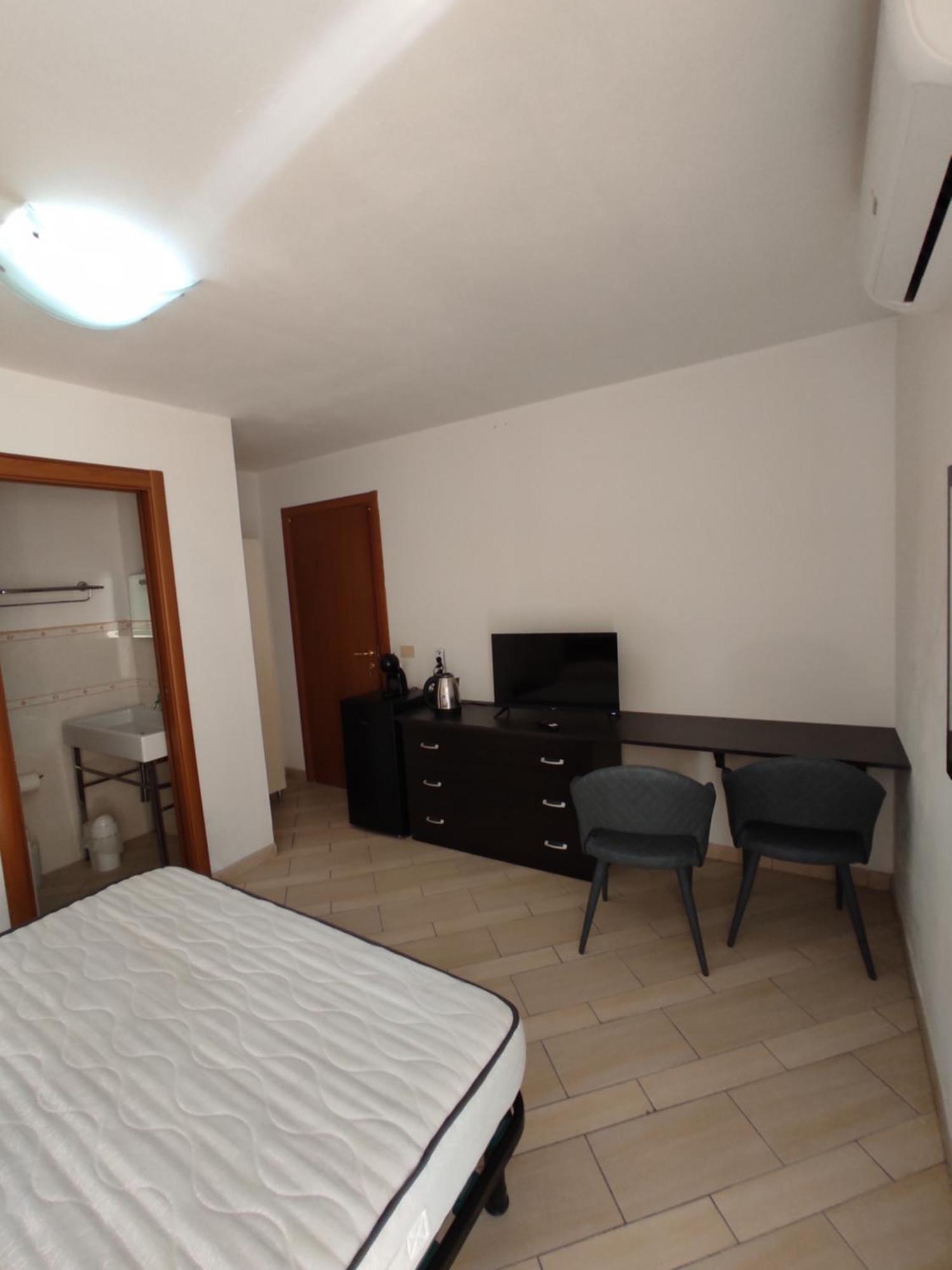 הוילה סיניסקולה Monolocale Wenge' מראה חיצוני תמונה